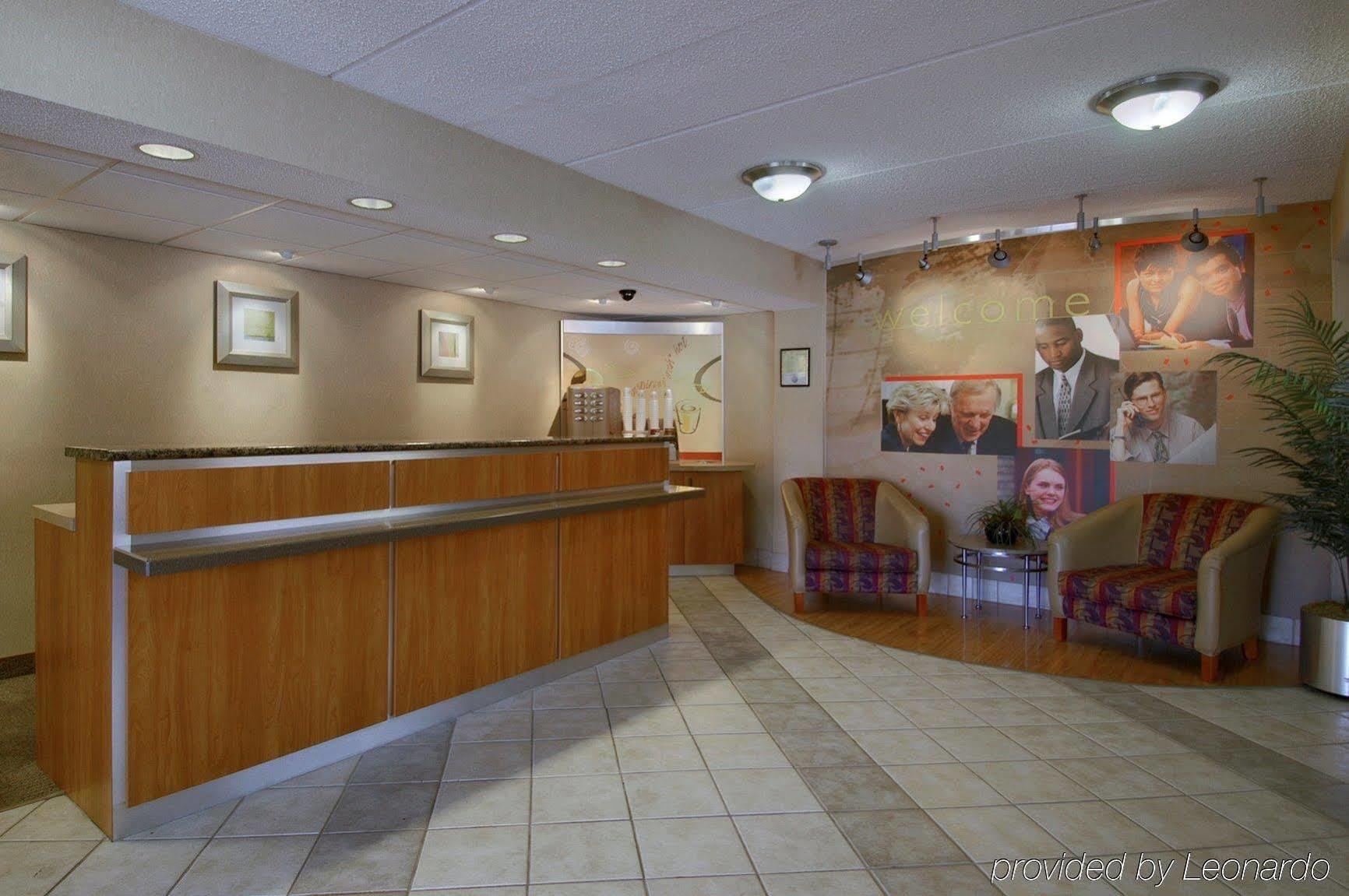 Red Roof Inn Atlanta - Smyrna/Ballpark Intérieur photo
