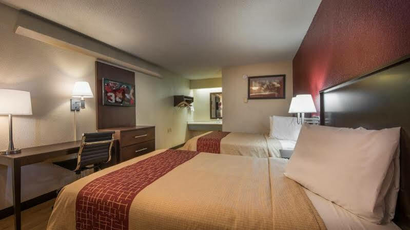 Red Roof Inn Atlanta - Smyrna/Ballpark Extérieur photo